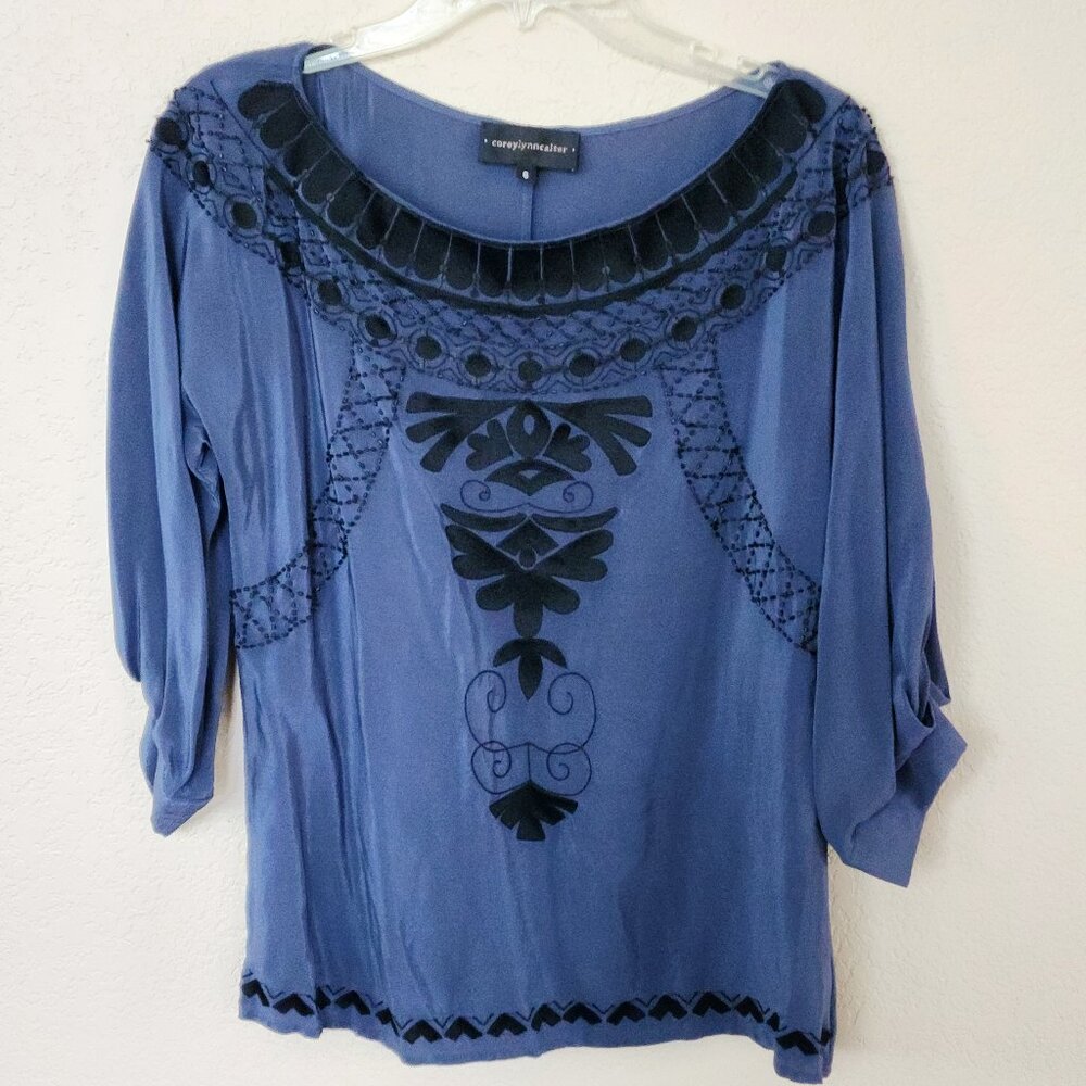 Corey Lynn Calter 100% Silk Blouse Blue BlackTop Round Neck 3/4 Sleeve Size 6
